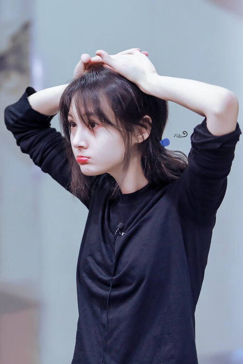 阿贾克斯喜获胜利，成功晋级淘汰赛，阿贾克斯比赛视频