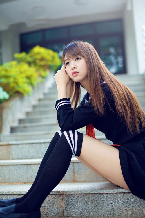 开云官网在线-跳水动作标准希腊成功晋级，希腊跳水运动员