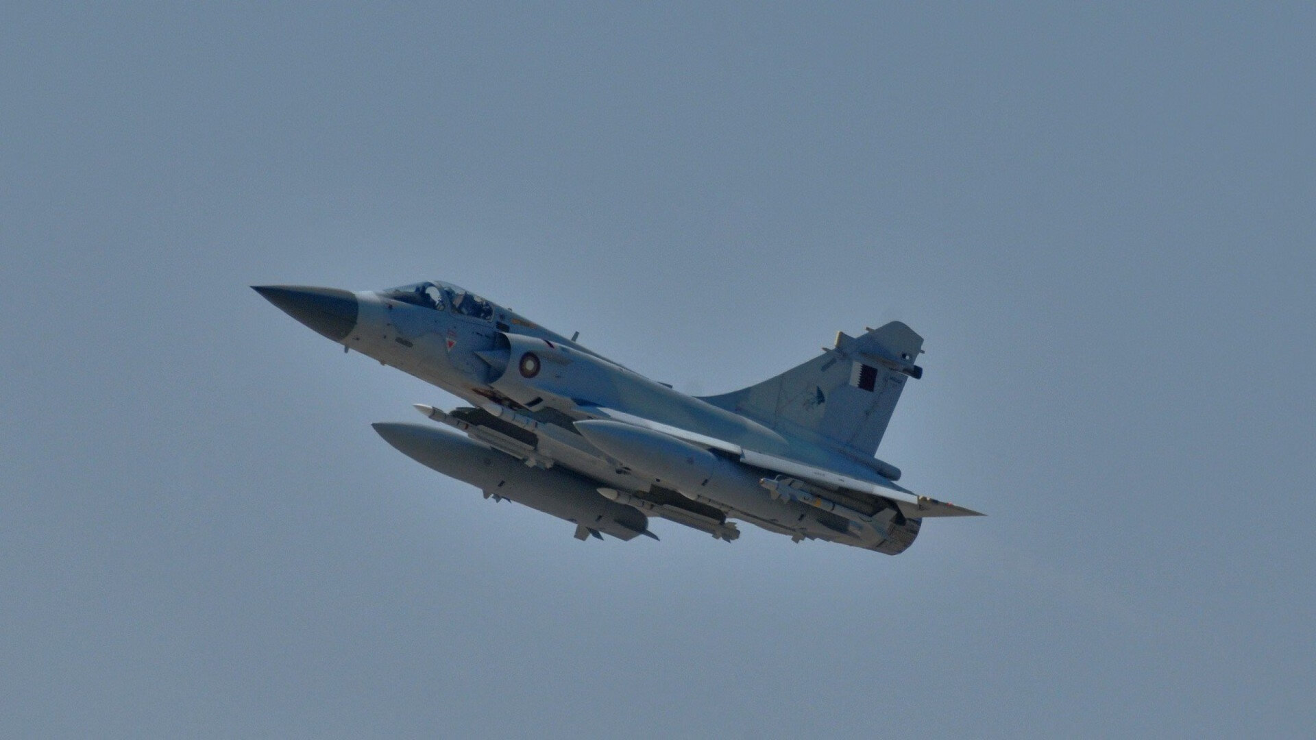 青训营设置专项体能强化课程提升身体素质，青训训练